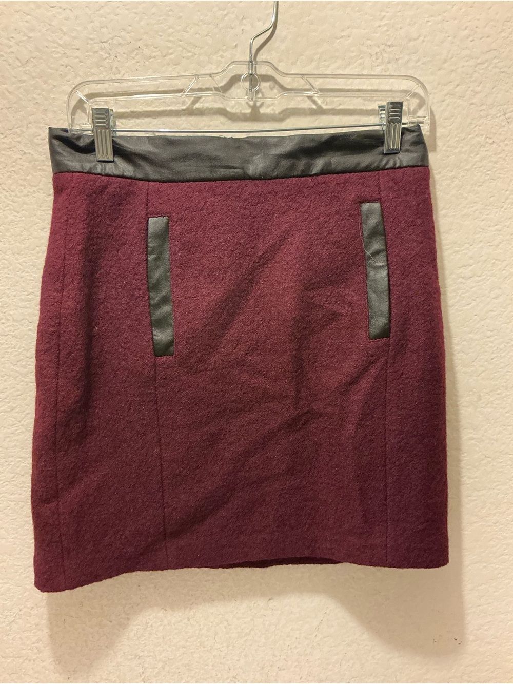 French Connection Burgundy wool blend Pencil Skirt with Black Trim size 8